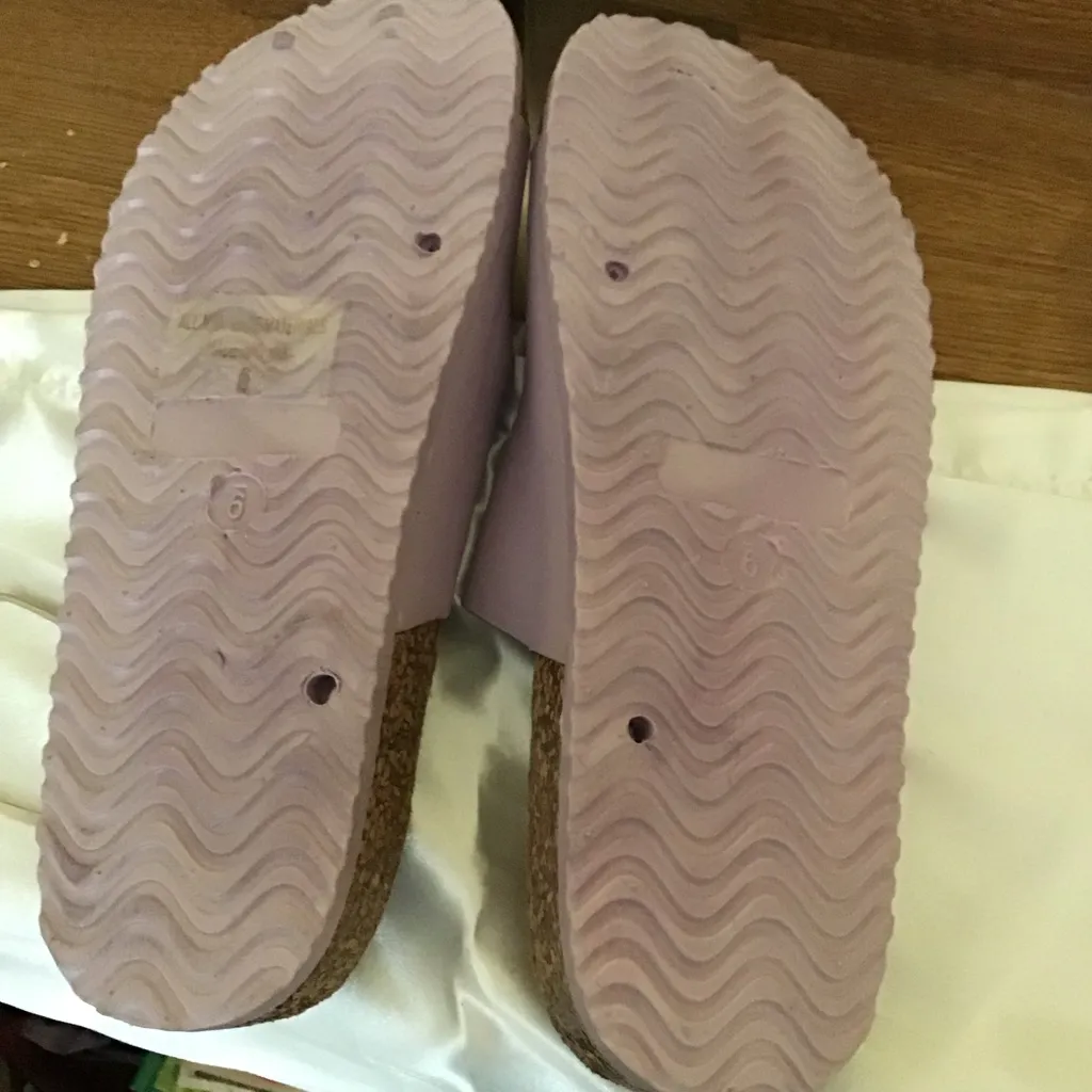 Wild Diva Lavender Double Strap Sandals Size 6 - Image 10