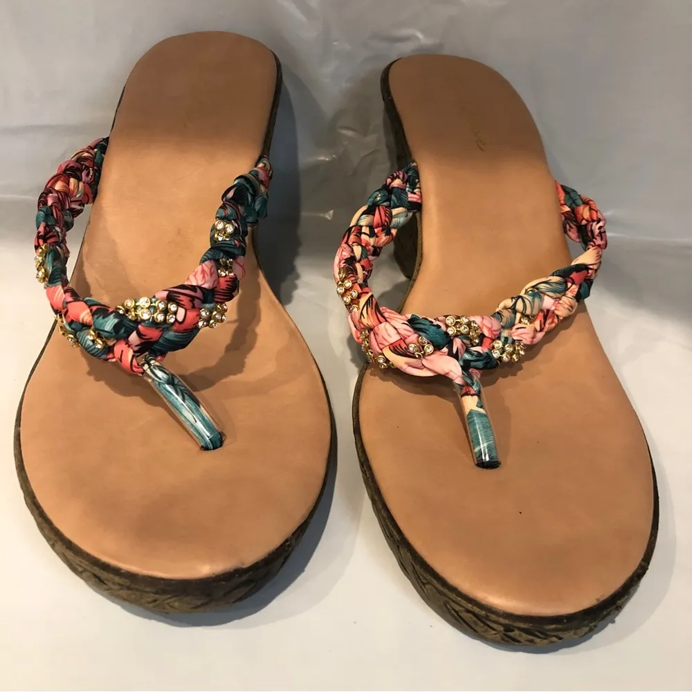 GoldToe Tropical Wedge Thong 3.25 inch Heel Bling Sandals Womens Size 10 Tan - Image 9