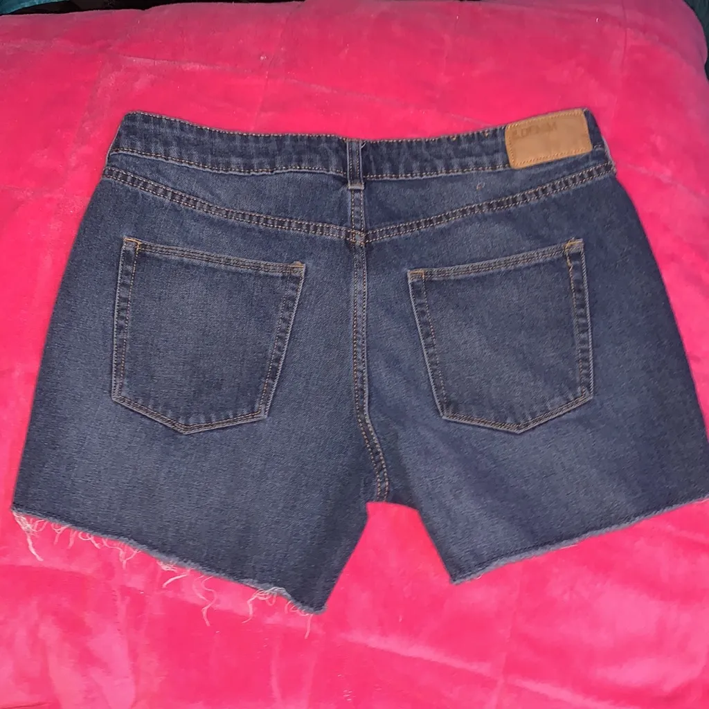 &Denim H&M Dark Wash Navy Blue Summer Denim Jean Shorts - Image 2