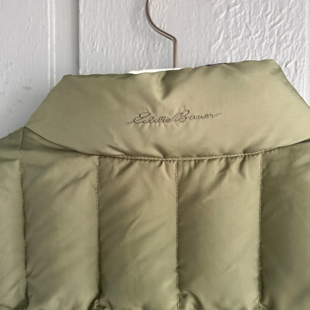 Eddie Bauer Women’s quilted Premium Goose Down sage green puffer vest large - Image 7