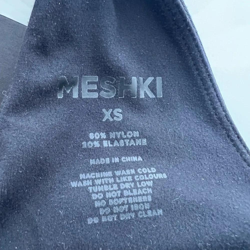 NWT MESHKI Dion Mesh Paneled Full Set: Crop Top & Leggings Black Size XS - Image 10