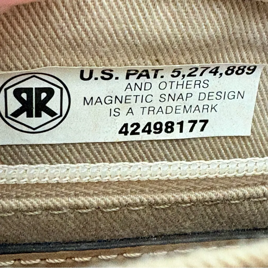 Banana Republic Nude Beige Cow Leather Foldover Bag Y2K Shoulder Bag Chain Strap - Image 9