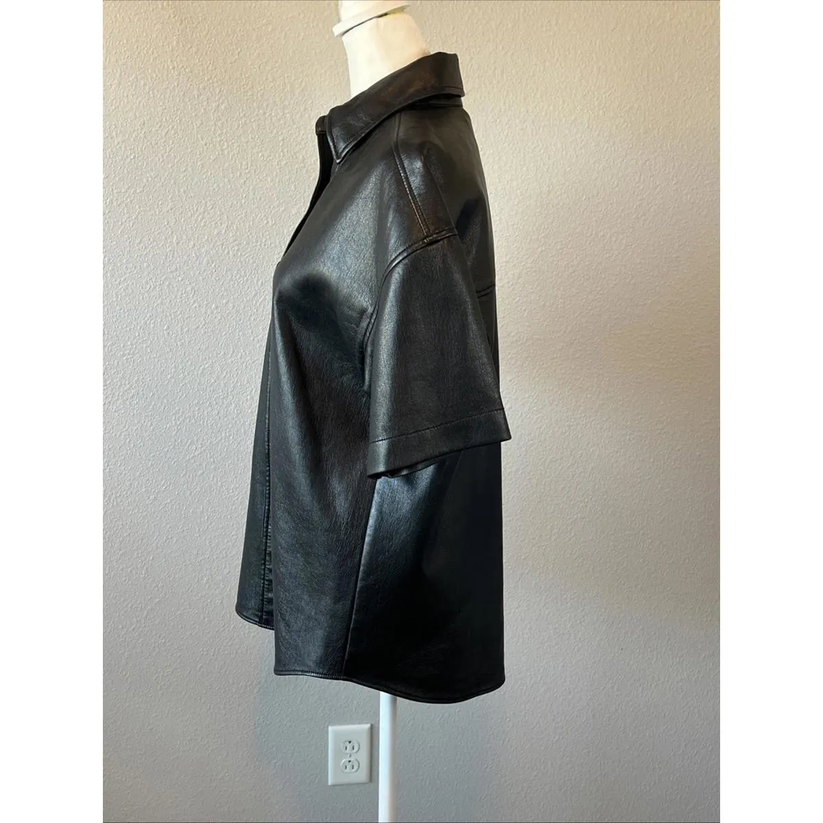 Aritzia Babaton Faux Leather Short Sleeve Button Down Shirt Black Size 2XS *Flaw - Image 7