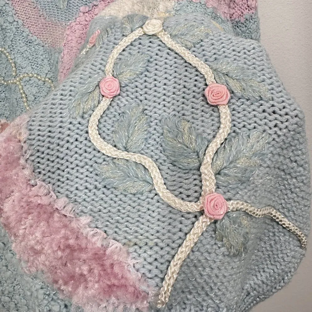 Vintage Pastel Blue Grannycore Coquette Mixed‎ Media Rose Pearl Mockneck Sweater Size M - Image 2