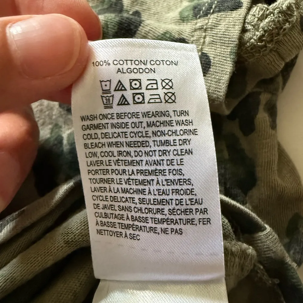 Lucky Brand Women’s Olive Leopard Pocket Tee size XL - Image 7