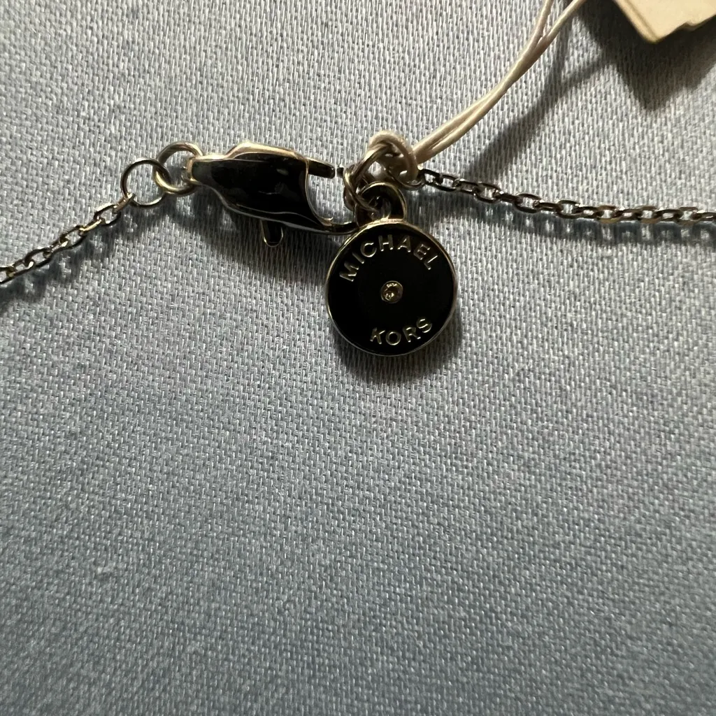Michael Kors Silver Circle Pendant Necklace - Image 5