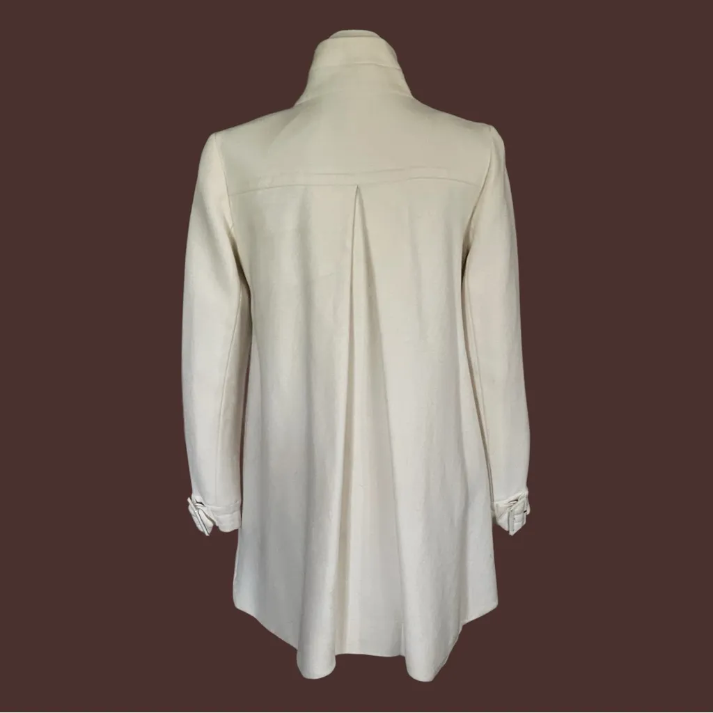 Ann Taylor vintage Elegant Wool White Coat. SZ.2 - Image 2