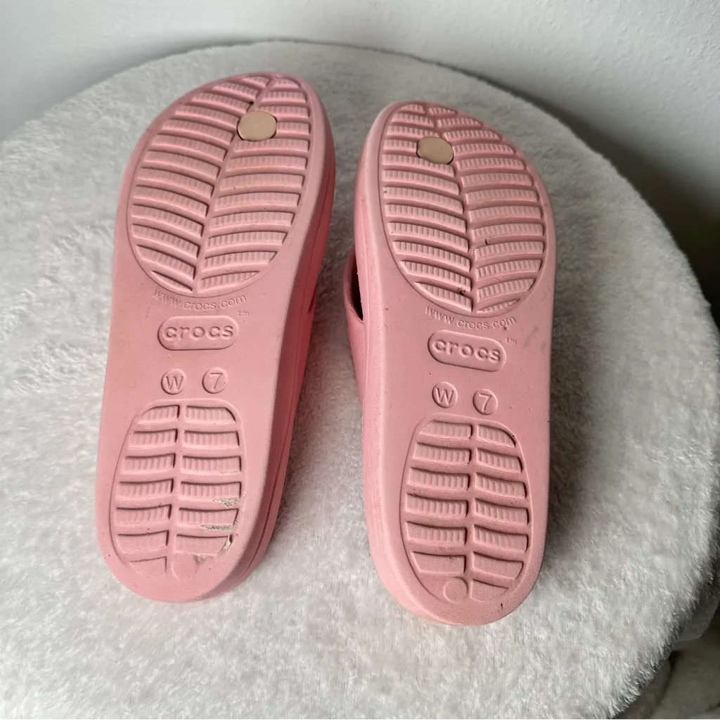 CROCS Women's Baya Platform Flip-Flop Light Pink Sandals - Image 8