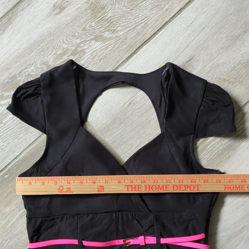 City Triangles Cap Sleeve Belted Ponte Dress with Cut Out Back Size 11 - Image 11