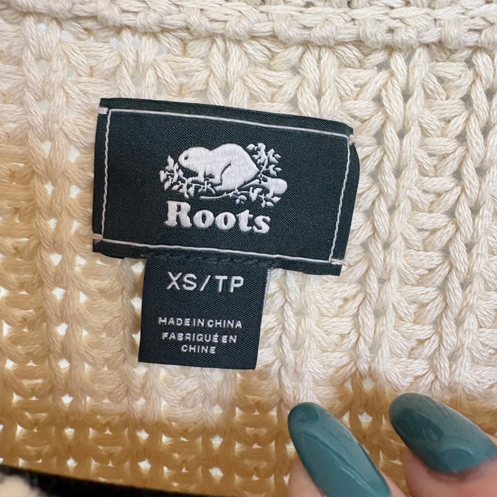 Roots Chunky Knit Oversized Cream Sweater Crewneck Thick Warm Winter Classic XS - Image 7