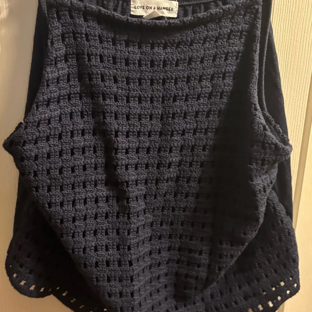 Love on a Hanger Midnight Blue crochet Tank NWOT - Image 4
