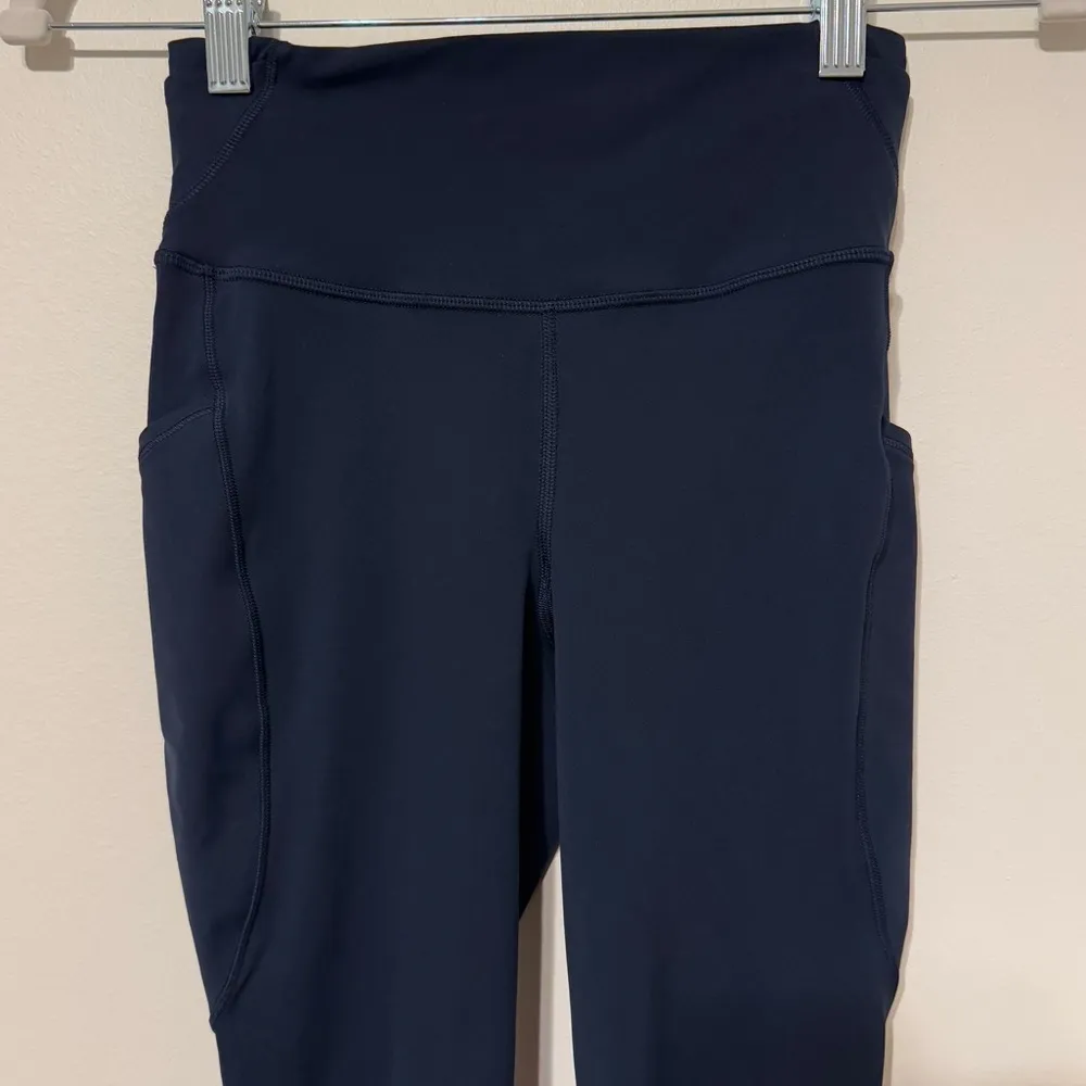 Lululemon Fast and Free High-Rise Leggings
Crop Size 4 Reflective True Navy 23” - Image 5