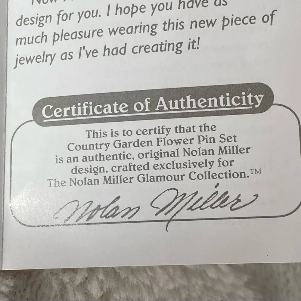 The Nolan Miller Glamour Collection Flower Pin set Green - Image 15