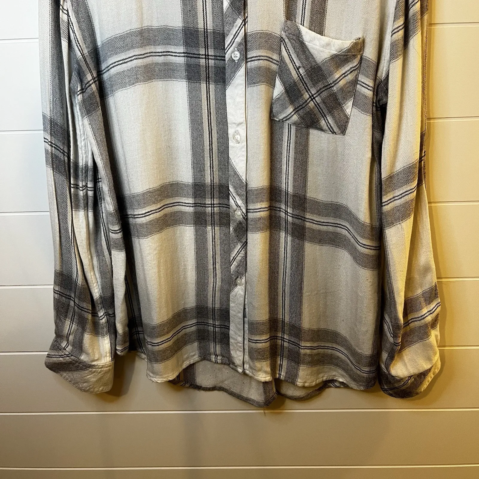 Rails Hunter Button Down in Ash Cinder White Black Gray Plaid Soft Large - Image 4