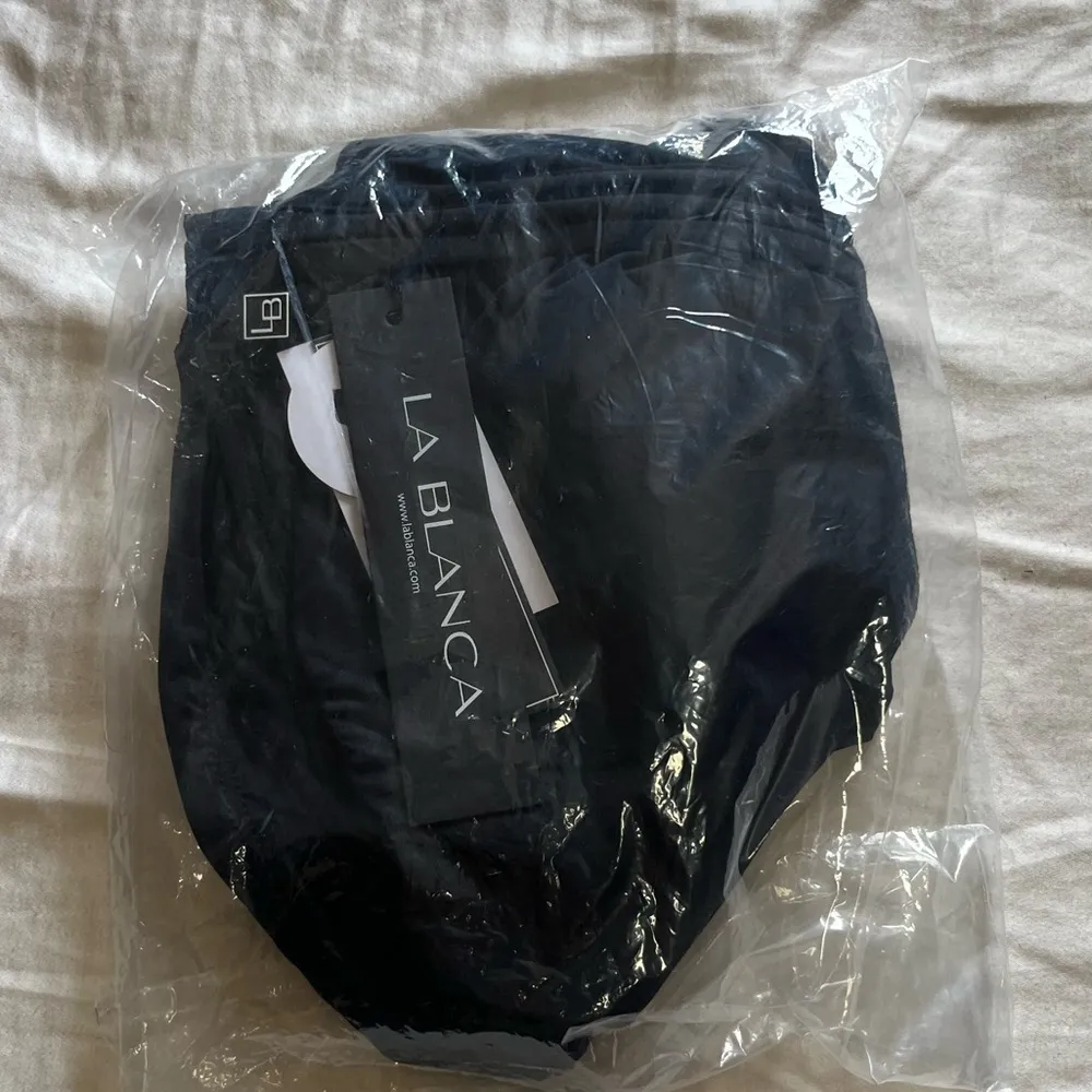 Cross Back One-Piece Swimsuit - Image 5