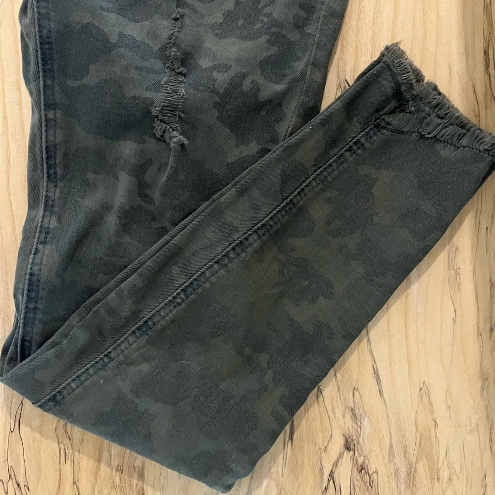 Wishlist Camo Jeans - Image 2