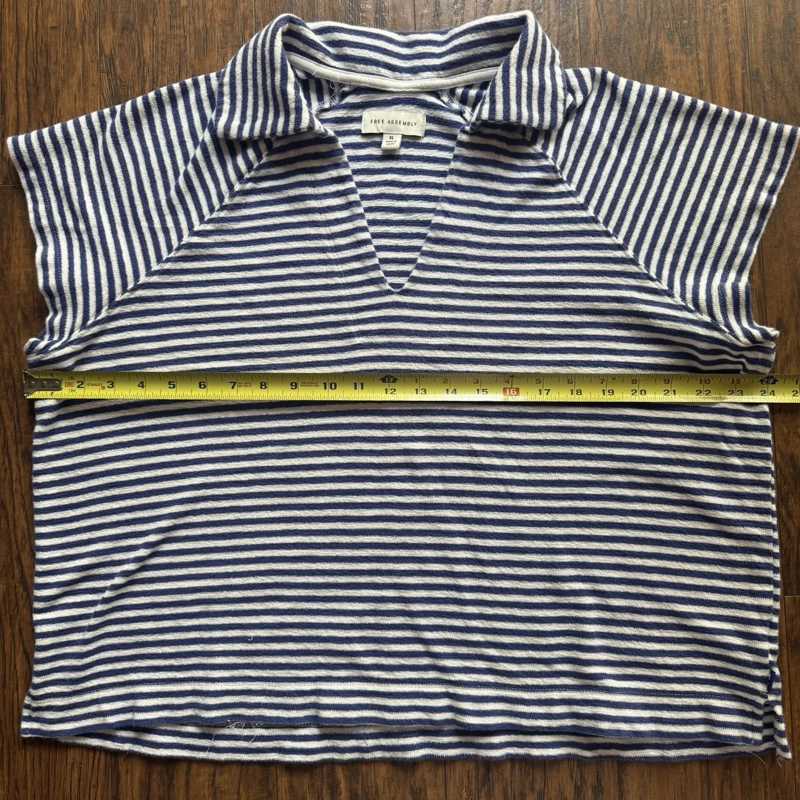 Free Assembly Shirt Womens Size XL Blue White Striped Terry V Neck Collar - Image 7