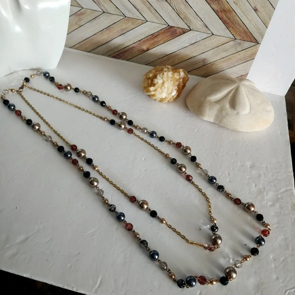 Double Strand Gold Chain Necklace with Crystals and Faux Pearls New - Image 2