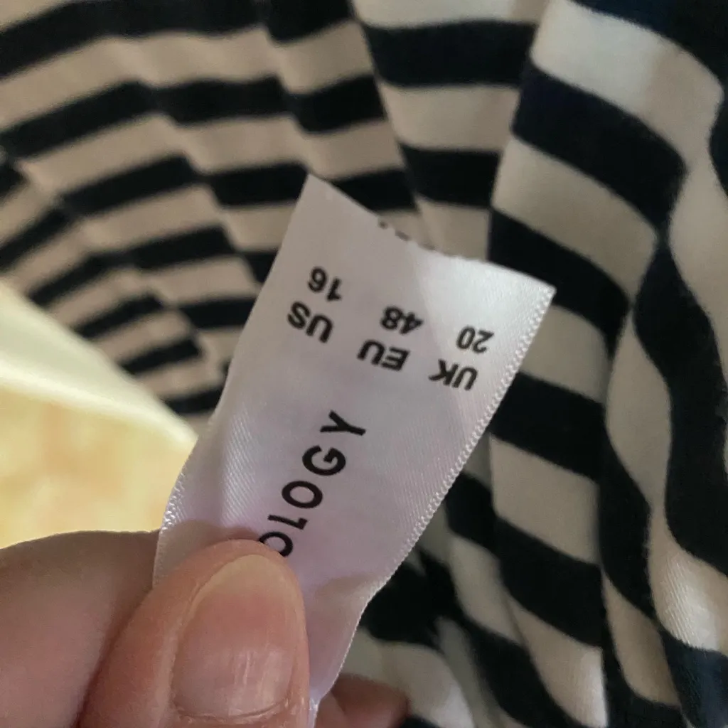 Striped Navy and White Women's Tunic Blue Size 16 - Image 3