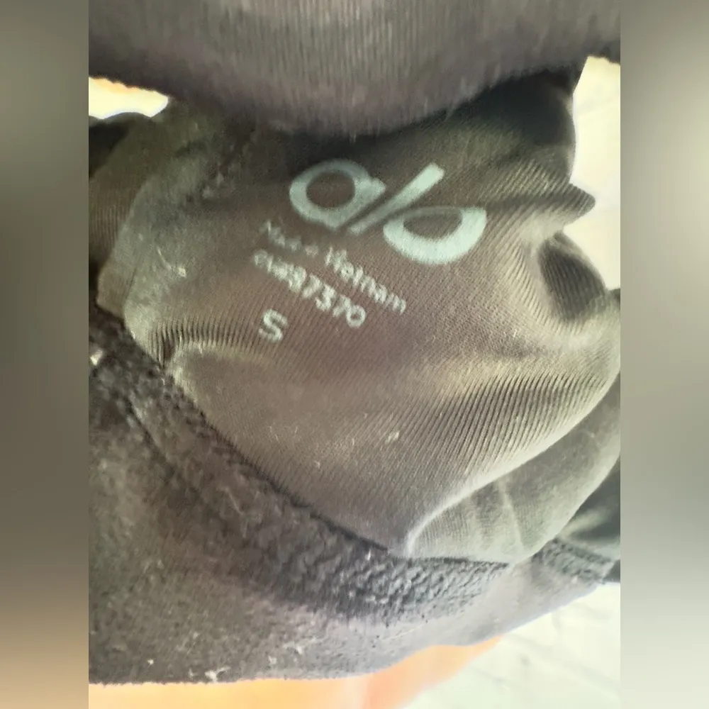 Alo Work it Out Zebra Yoga bra - Size Small - Image 4