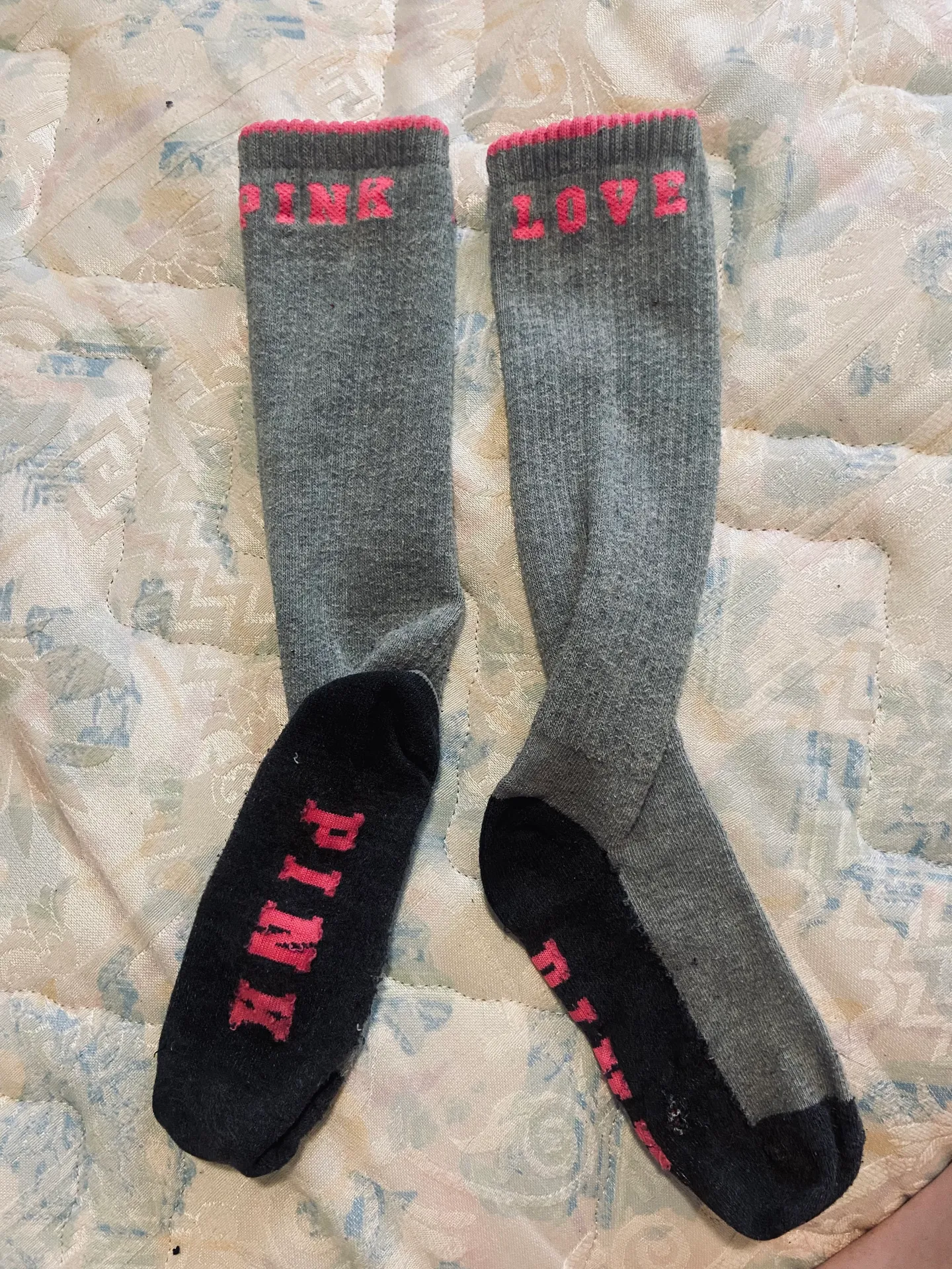 PINK - Victoria's Secret Socks - Image 7