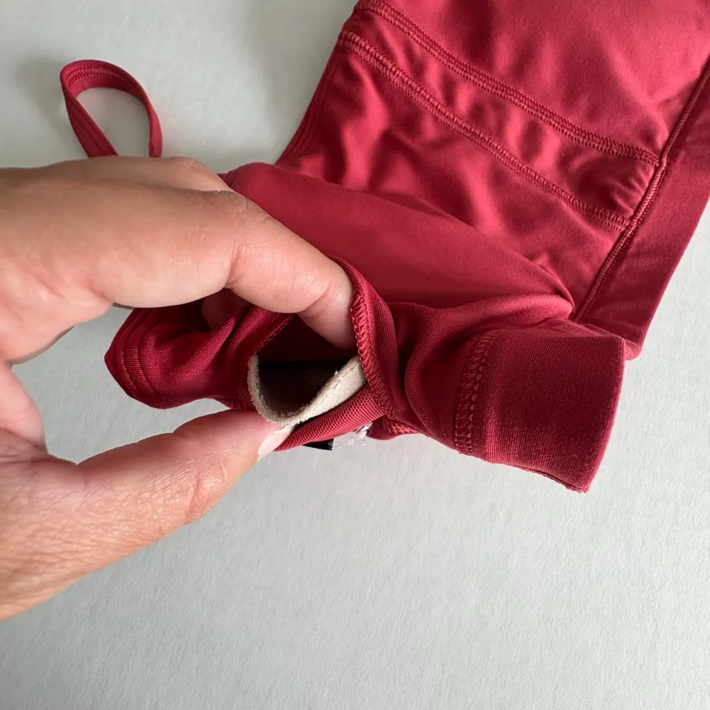 Women's Gymshark cut out bandeau Adjustable Strap Sports Bra Size S raspberry - Image 7