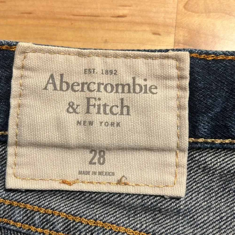 Abercrombie & Fitch Dark Wash Button Up Skinny Bermuda Jean Shorts - Image 4