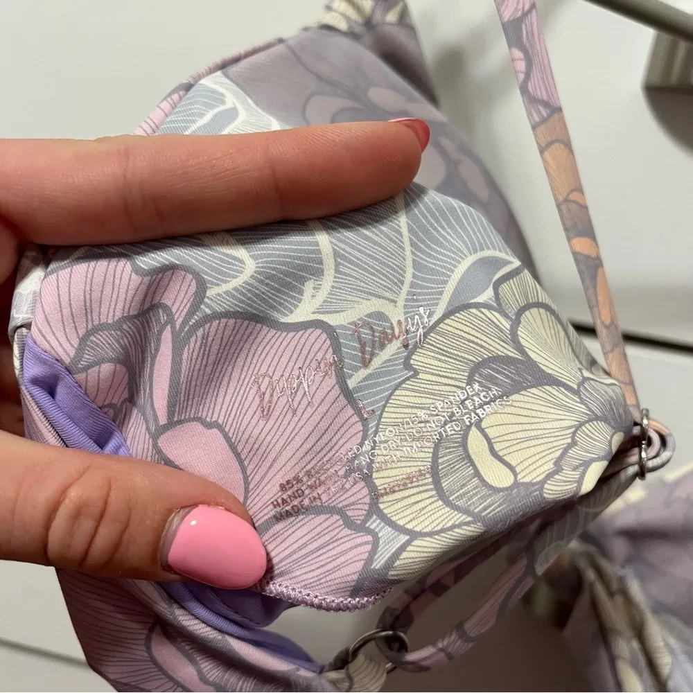 Dippin Daisy’s Zen Floral Swim Top - Image 5