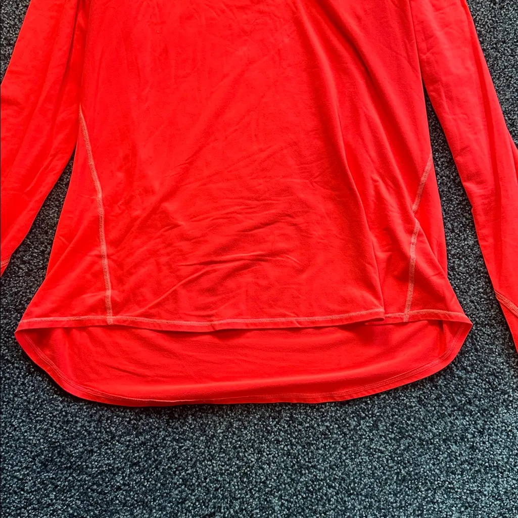 Athleta Vibrant paprika orange Red Long Sleeve Tee scoop thumb holes Large L - Image 3