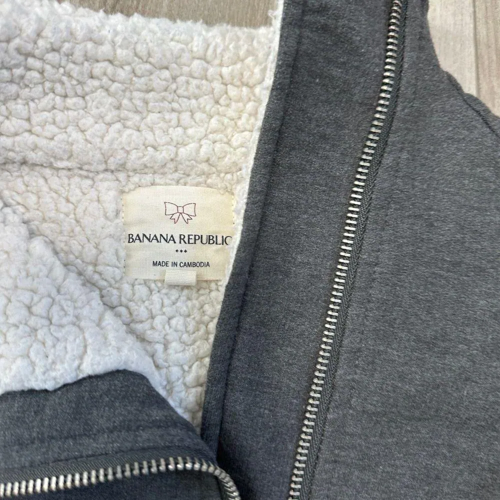 Banana Republic Gray White Fleece Sleeveless Asymmetric  Vest XS - Image 5