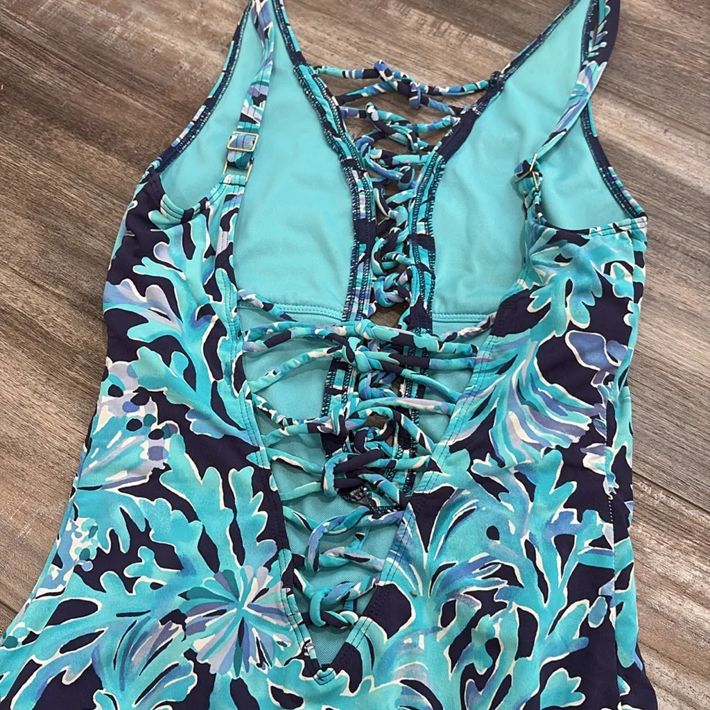 Lilly Pulitzer Isle Lattice One Piece Swimsuit Bright Navy In Too Deep size 4 - Image 5