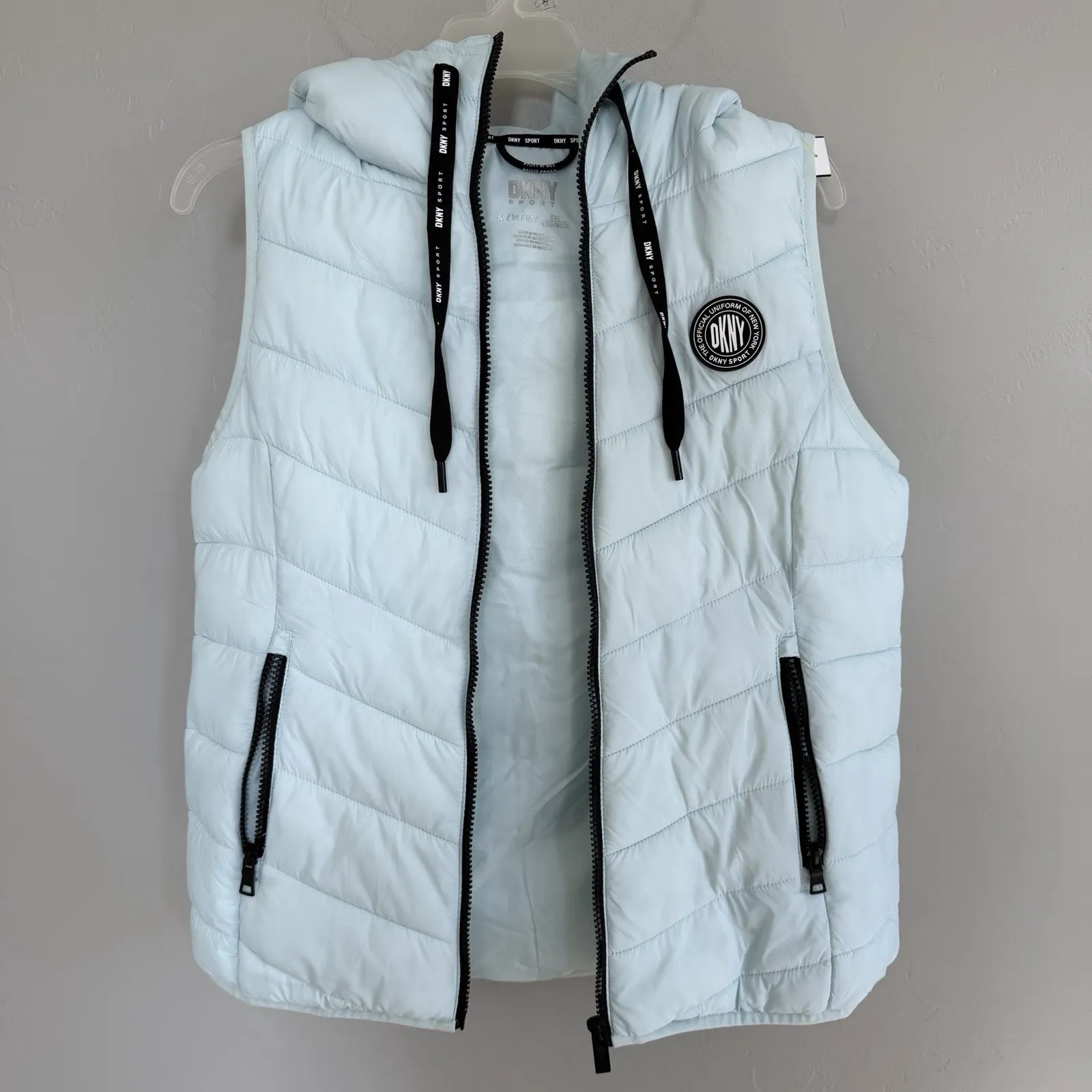 NWT DKNY Sport Woman’s Logo Drawstring Puffer Vest Size M Moonstone Hoodie Zip - Image 5