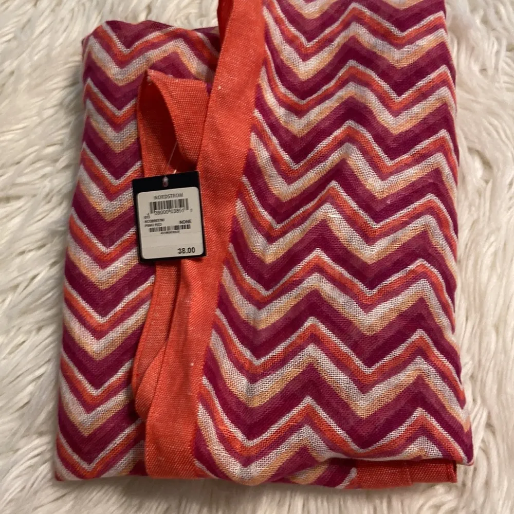 Women’s Scarf length 38” high 24” brand new with tags Halogen Brand - Image 6