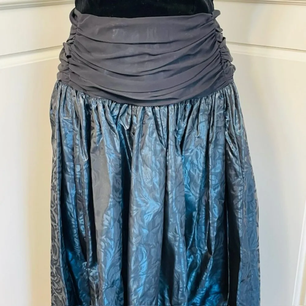 Laura Ashley Vintage Formal Evening Gown Velvet & Taffeta Small/Medium - Image 3