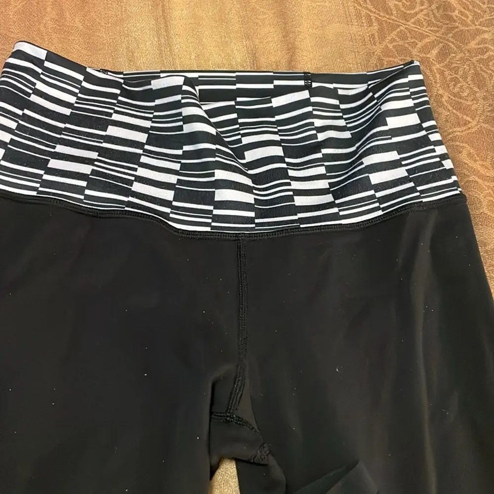 Lululemon athletica y2k flare yoga pants size small - Image 2