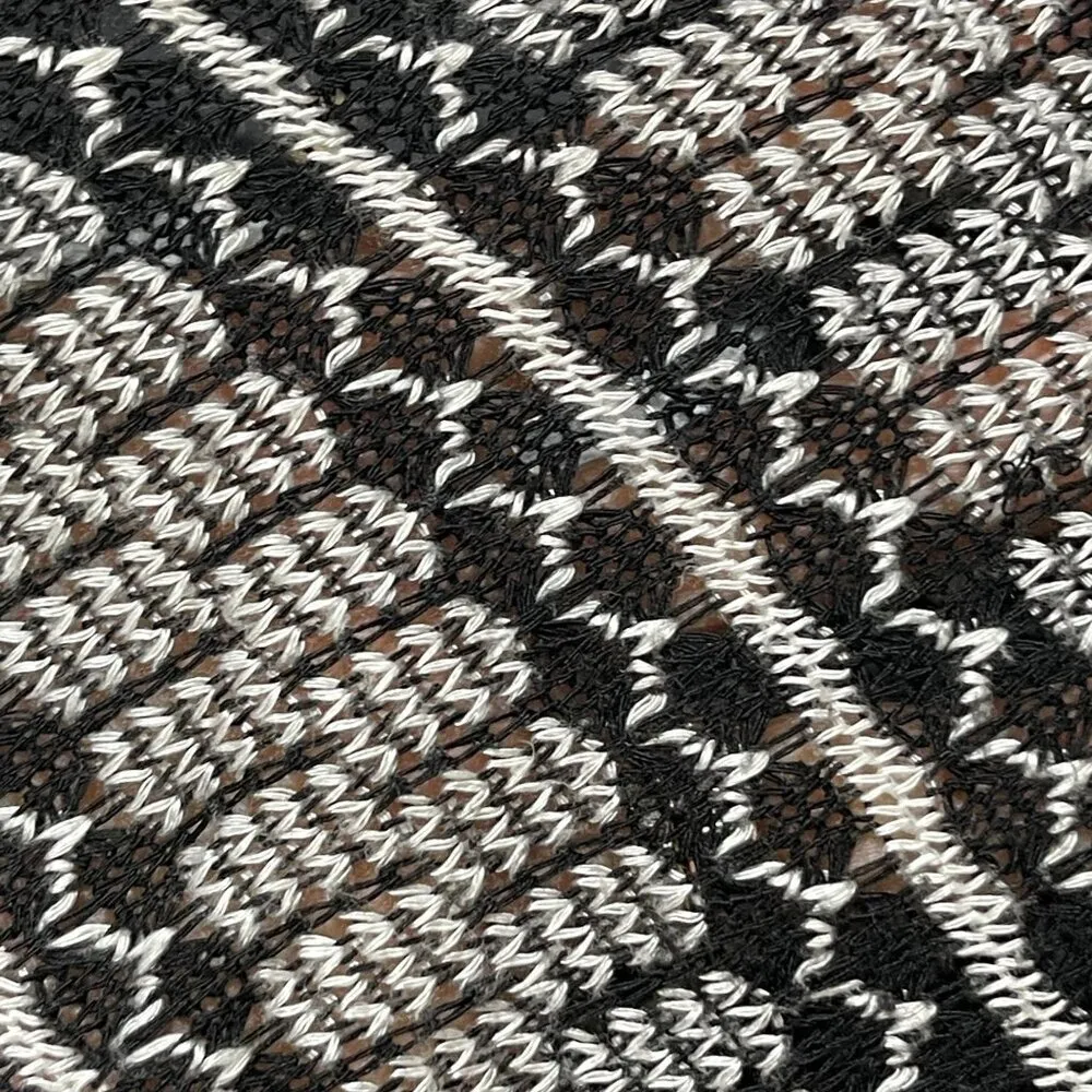 Avenue Women's Longline Sweater Vest Black White Knit Size 14/16 Sleeveless - Image 6