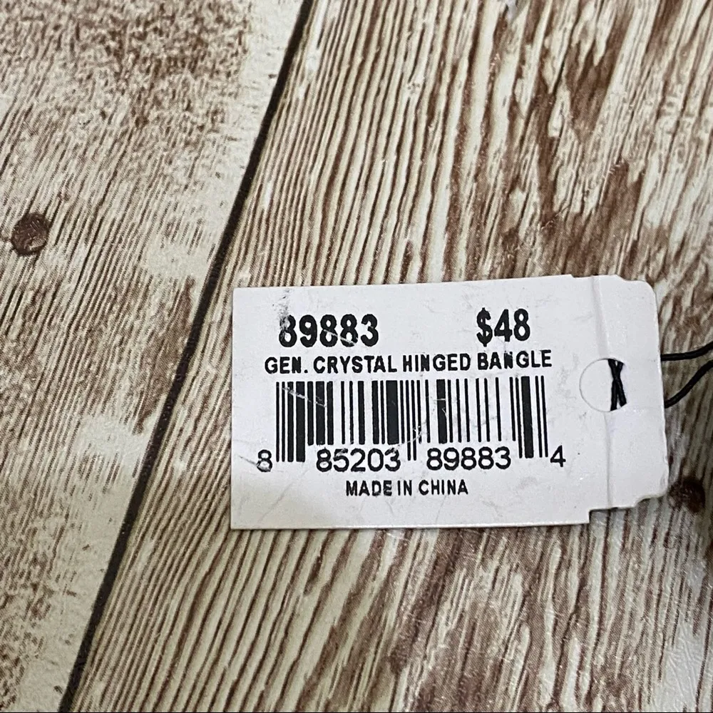 Cookie Lee NWT  Crystal Hinged Bangle Bracelet - Image 11