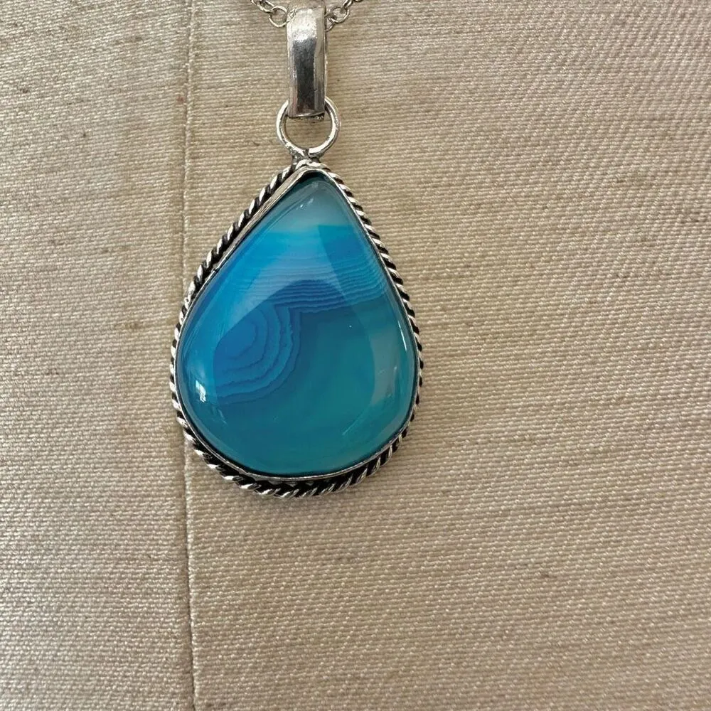 Silver blue stone pendant necklace - Image 3