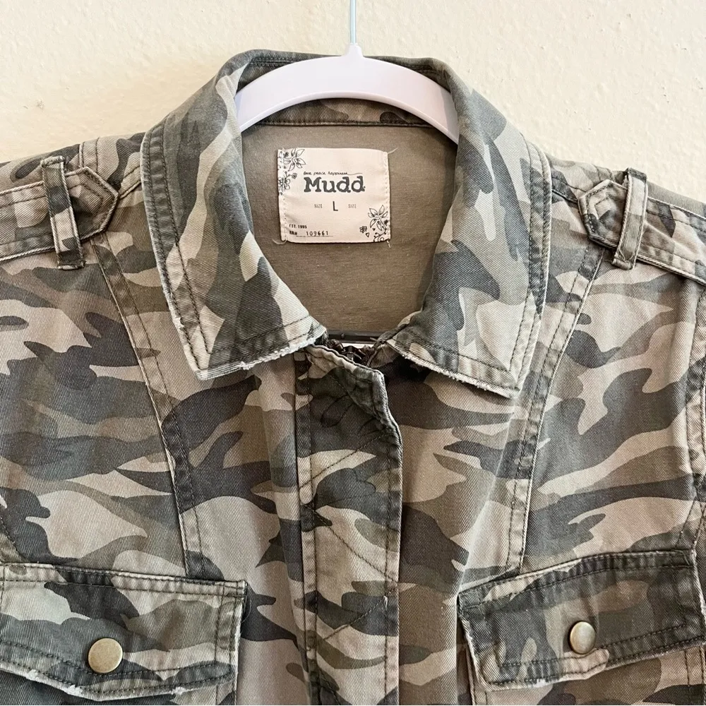 Mudd Camo Trucker Jacket Cotton Zipper Button Size L - Image 3