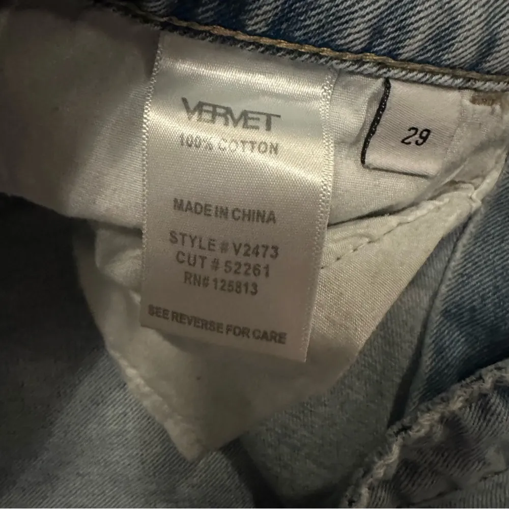 Vervet wide leg distressed light wash denim jeans size 29 - Image 8