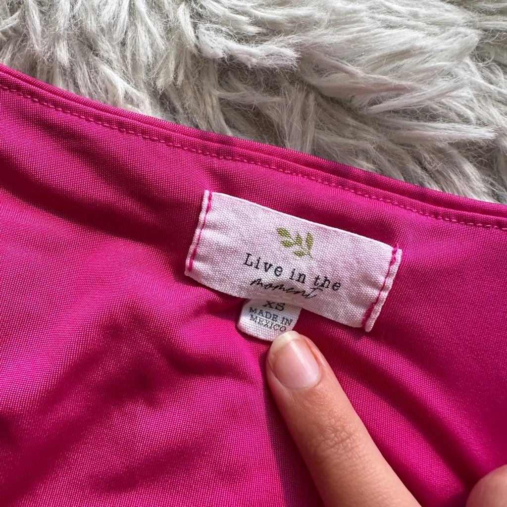 Live In The Moment Top - Image 4