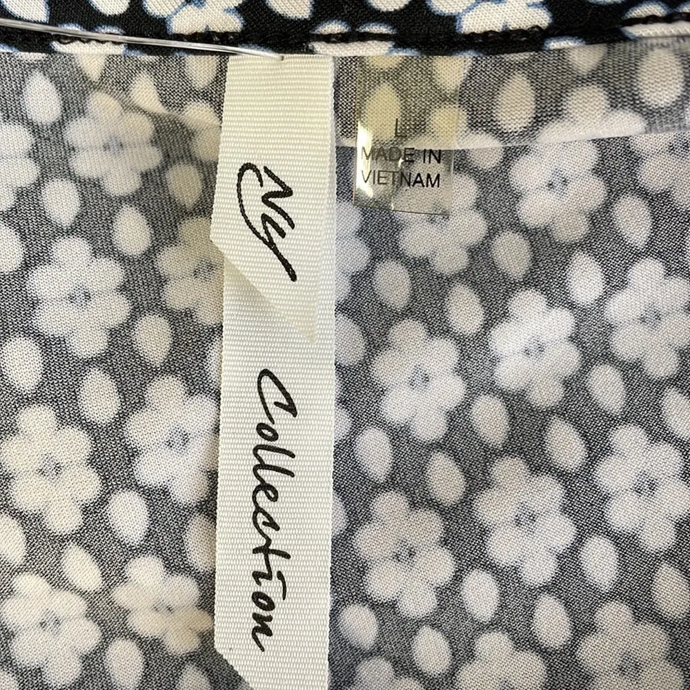 NY Collection Bell Sleeve Top - Image 4