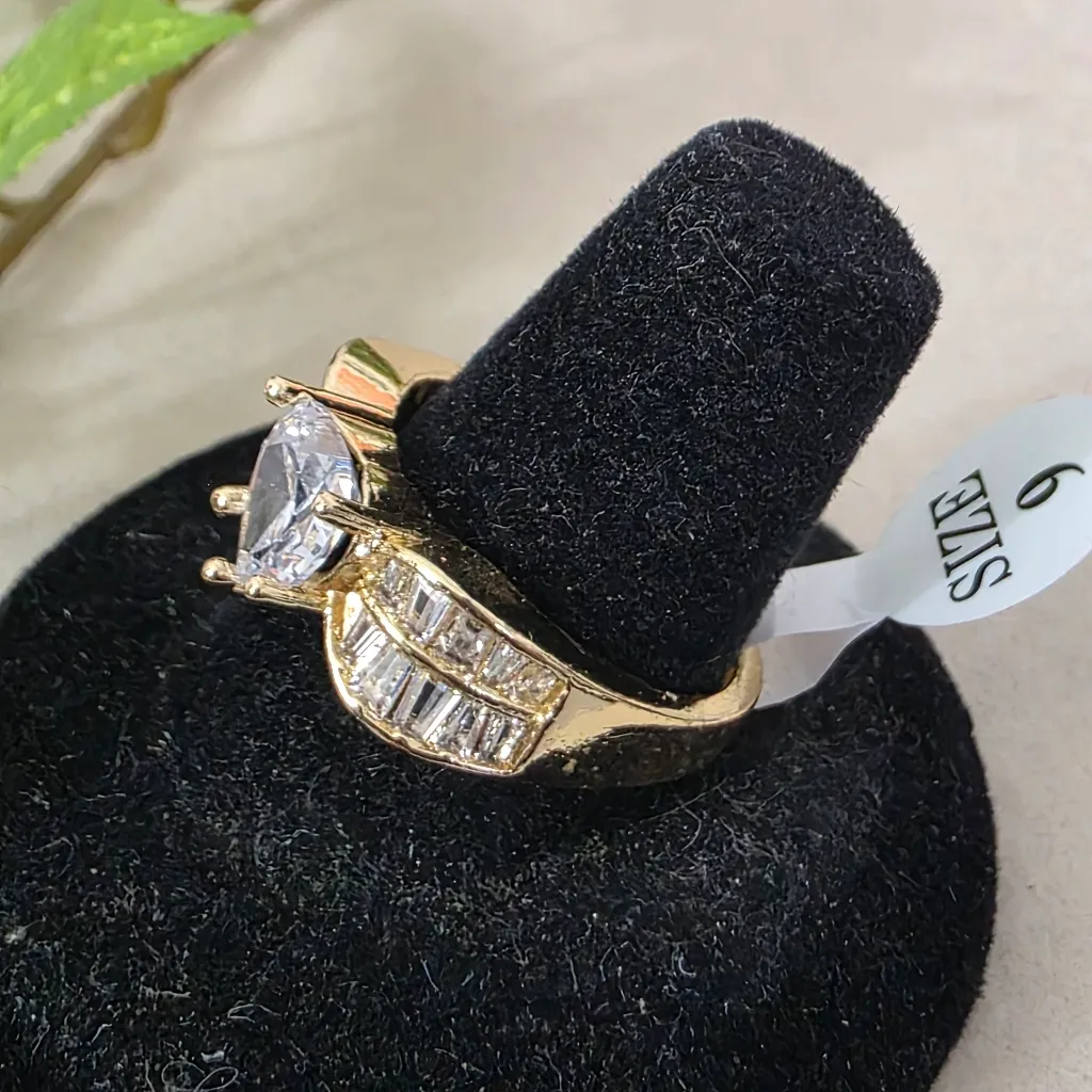 Gold Filled Ring CZ Heart Center Stone with Baguettes Size 9 - Image 2