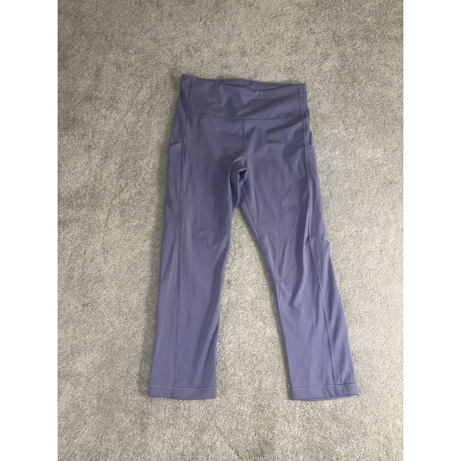 ATHLETA Ultimate Stash Pocket‎ Capri Athletic Legging Pants Small Light Purple - Image 3