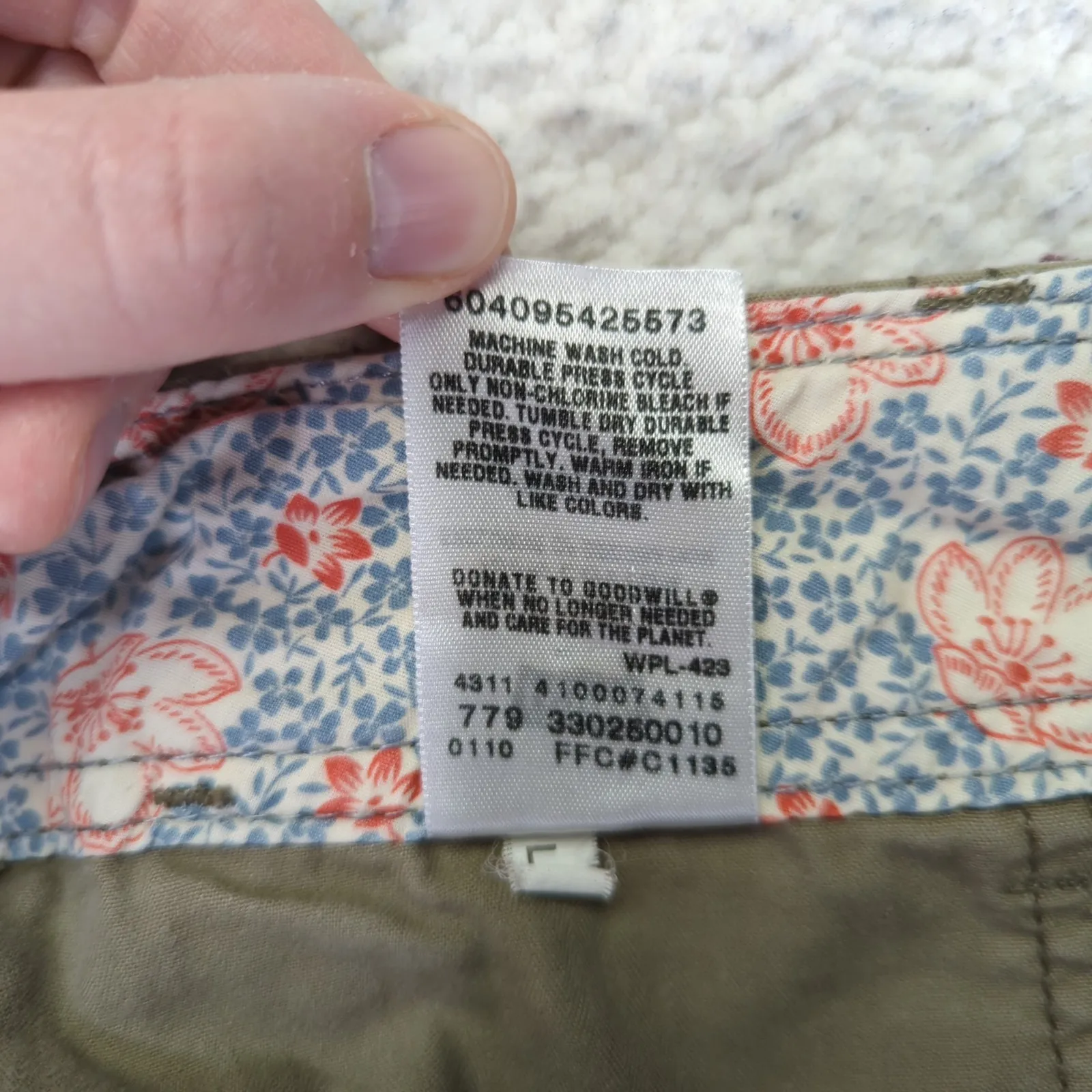 Levi's Tan Chino Shorts Women's Size‎ 12 100% Cotton Gorpcore Khaki Casual - Image 5