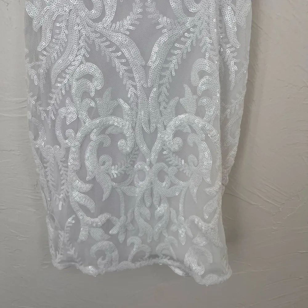 Lulu’s white sequin one shoulder side cutout mini dress size S - Image 4