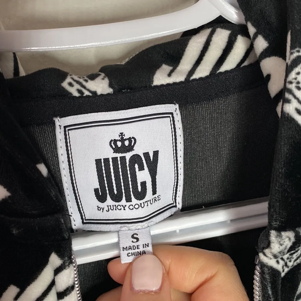 Juicy couture terry cloth crown spell out zip up hoodie size S - Image 9
