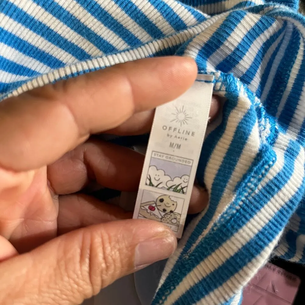 Offline by Aerie Women's Striped Sleeveless Crop Top with Shelf Bra Size Medium Blue - Image 4