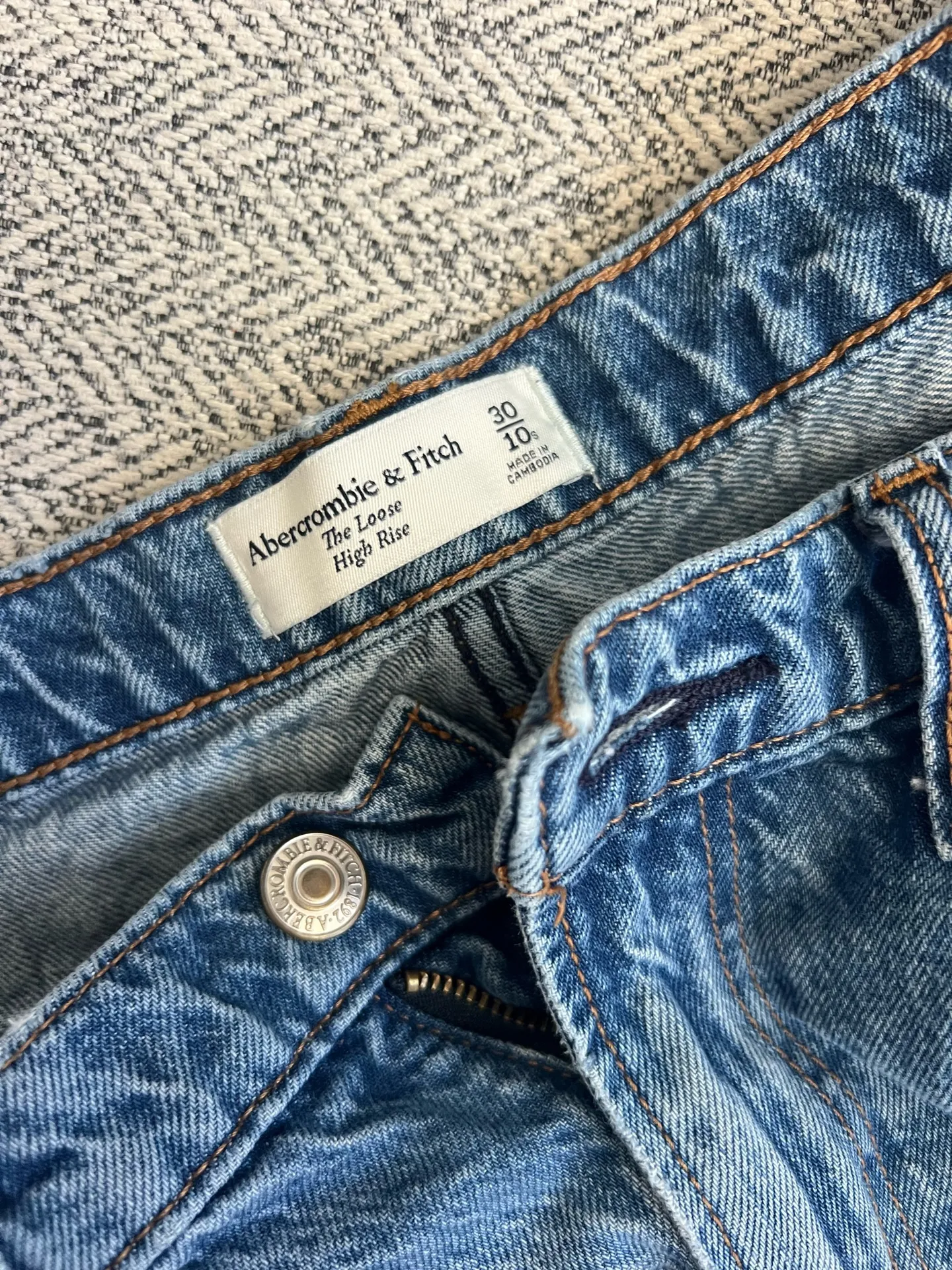 Abercrombie The Loose High Rise  - Image 3