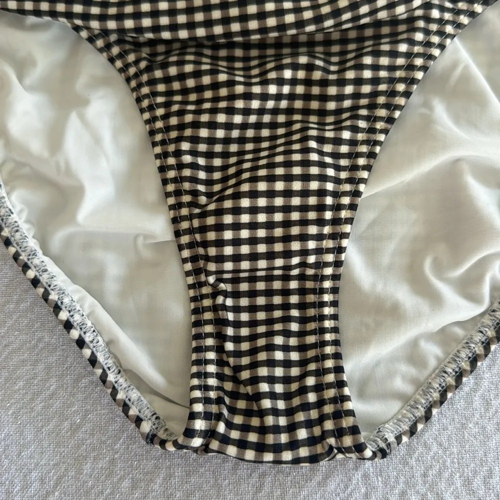 VIX Lupita Bia Tube Bikini Bottom - Image 8